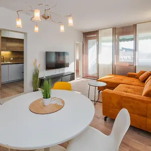 3-Bedroom Sea View Apartment - Balcony, Elevator - Spinut, Split Apartment